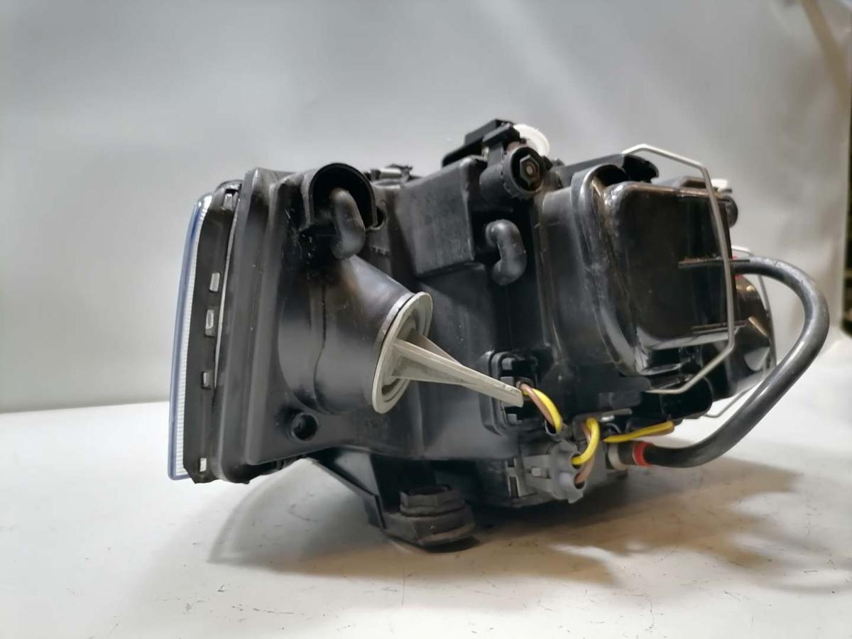 Audi A6 4B Xenonscheinwerfer vorn links Zubehör DEPO Bj.2004